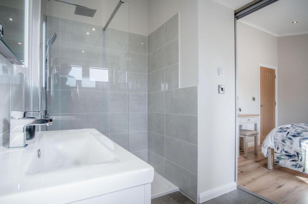 Swanlake Lodge - 3 Bedroom Holiday Home - Penally Zewnętrze zdjęcie